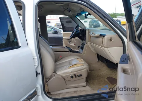 2004 GMC Yukon Xl 1500 Slt from USA, damaged, VIN 3GKFK16Z34G165174